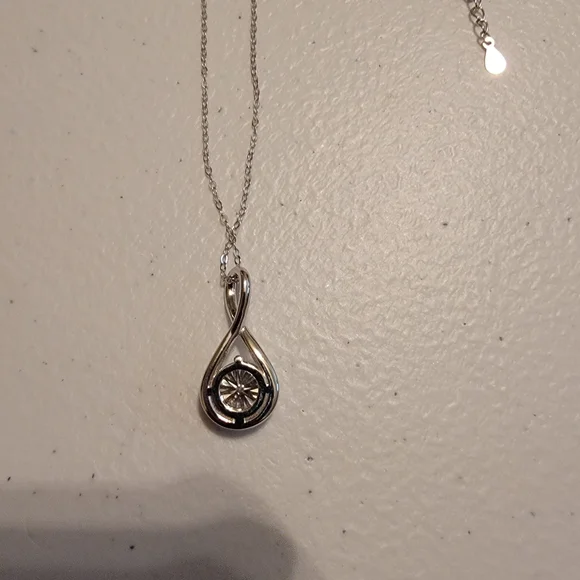 Moissanite Teardrop Necklace. - Picture 3 of 3